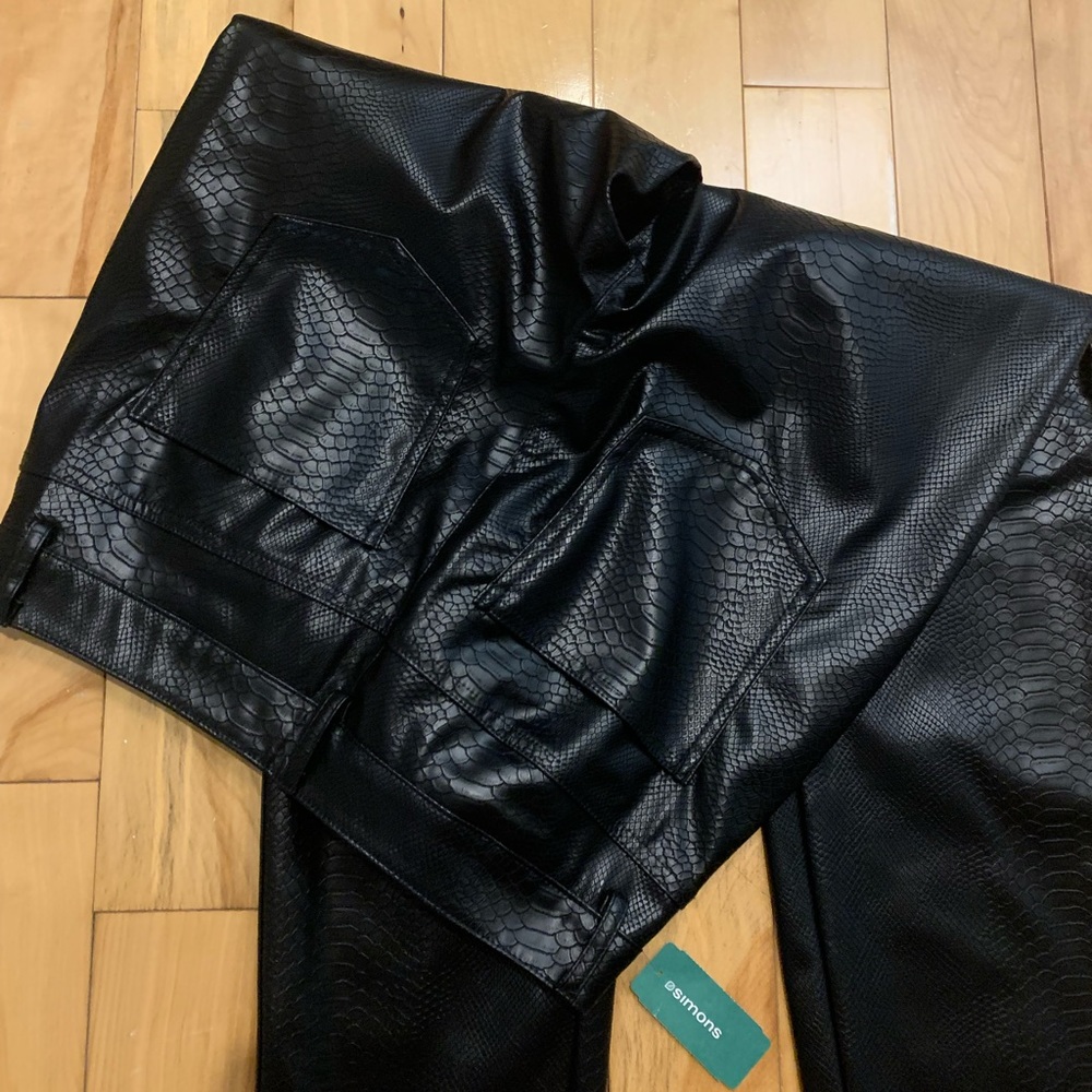 Leather snake patterned pants - Picture 5 of 6